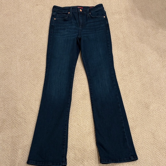 Guess Mid Rise Bootcut - Picture 6 of 7